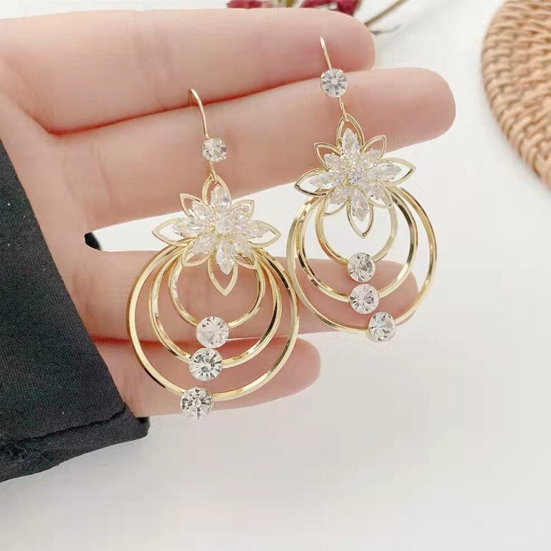 Drei-Ring Ohrstecker in Kristall-Lotus-Design