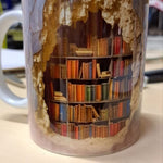 Bücherregal-Tasse im 3D-Design für Bücherliebhaber