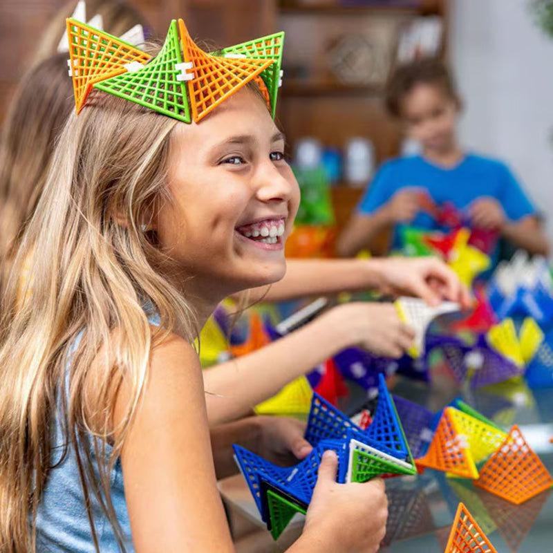 Kreativitätsförderndes Konstruktionsspielzeug für alle Altersgruppen