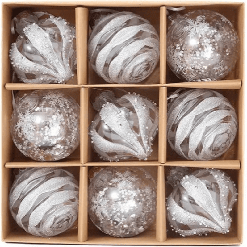 Weihnachtliche Hängedekorationen – 9-teiliges Set mit Schneeflocken und Ballons aus Kunststoff