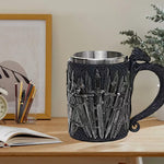 Kreativer mittelalterlicher Edelstahlkrug für Bier und Kaffee