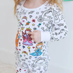 Selbstgestaltbarer Kinderpyjama zum Ausmalen