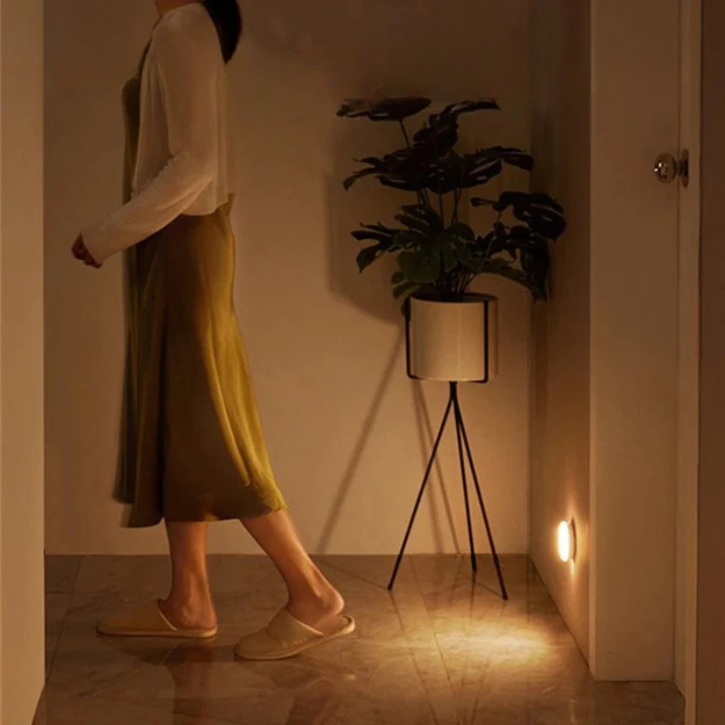 Smart LED Wall Light with Motion Sensor – Energy-Saving Lighting for Your Home