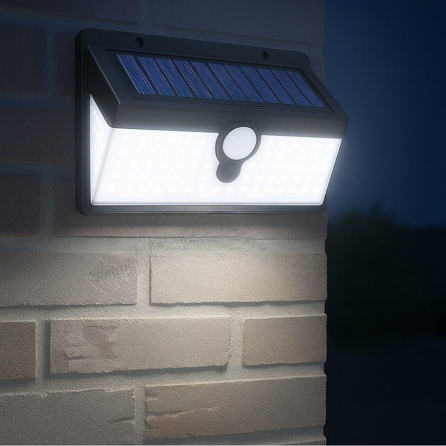 Solarbetriebene Wandlampe mit Bewegungsmelder – Wetterfeste Gartenbeleuchtung