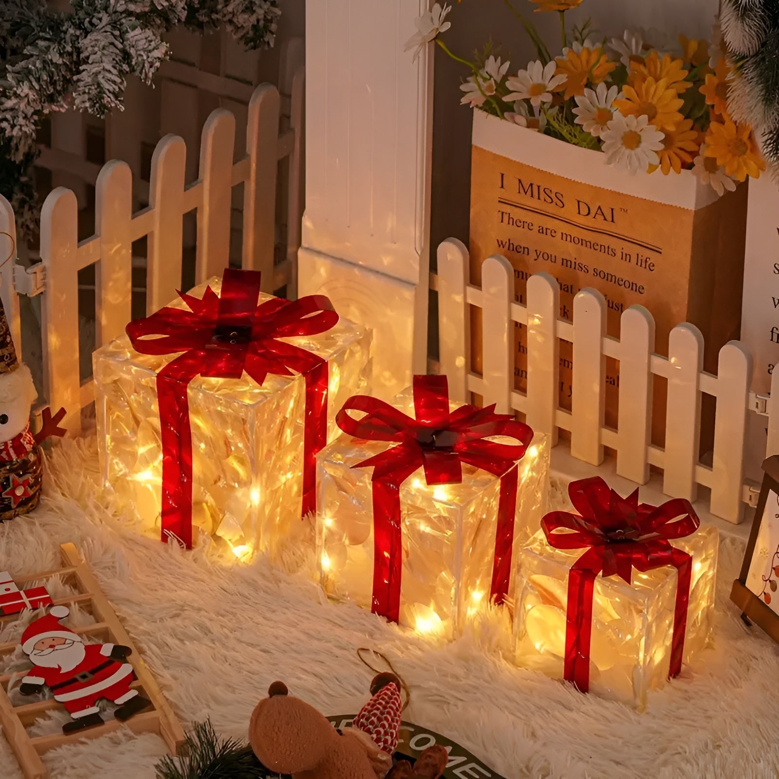 Helle Geschenkboxen im Set von 3 – Transparente Weihnachtsdekoration mit roten Bändern | Für Innen- und Außenbereich
