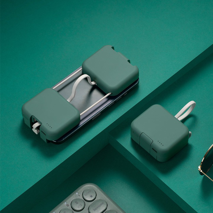 Compact 4000mAh Power Bank with Integrated Stand