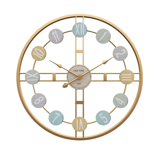 Große Vintage Wanduhr mit römischen Ziffern und Metallrahmen