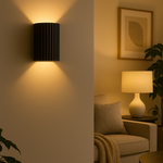 Elegante LED-Wandlampe – Minimalistische Leuchte mit sanfter Beleuchtung