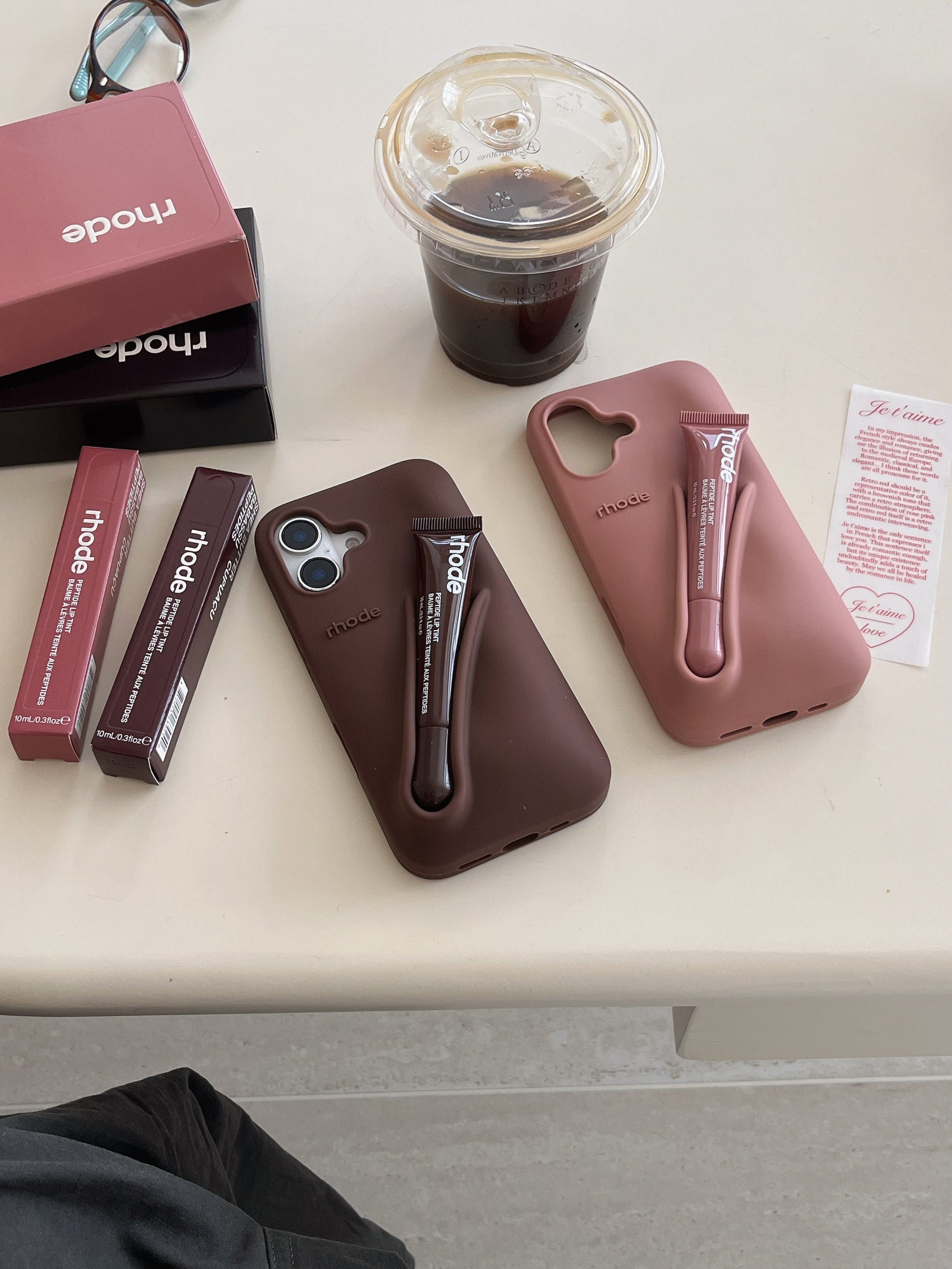 Stylische 3D Silikon Lippenstift Handyhülle für iPhone
