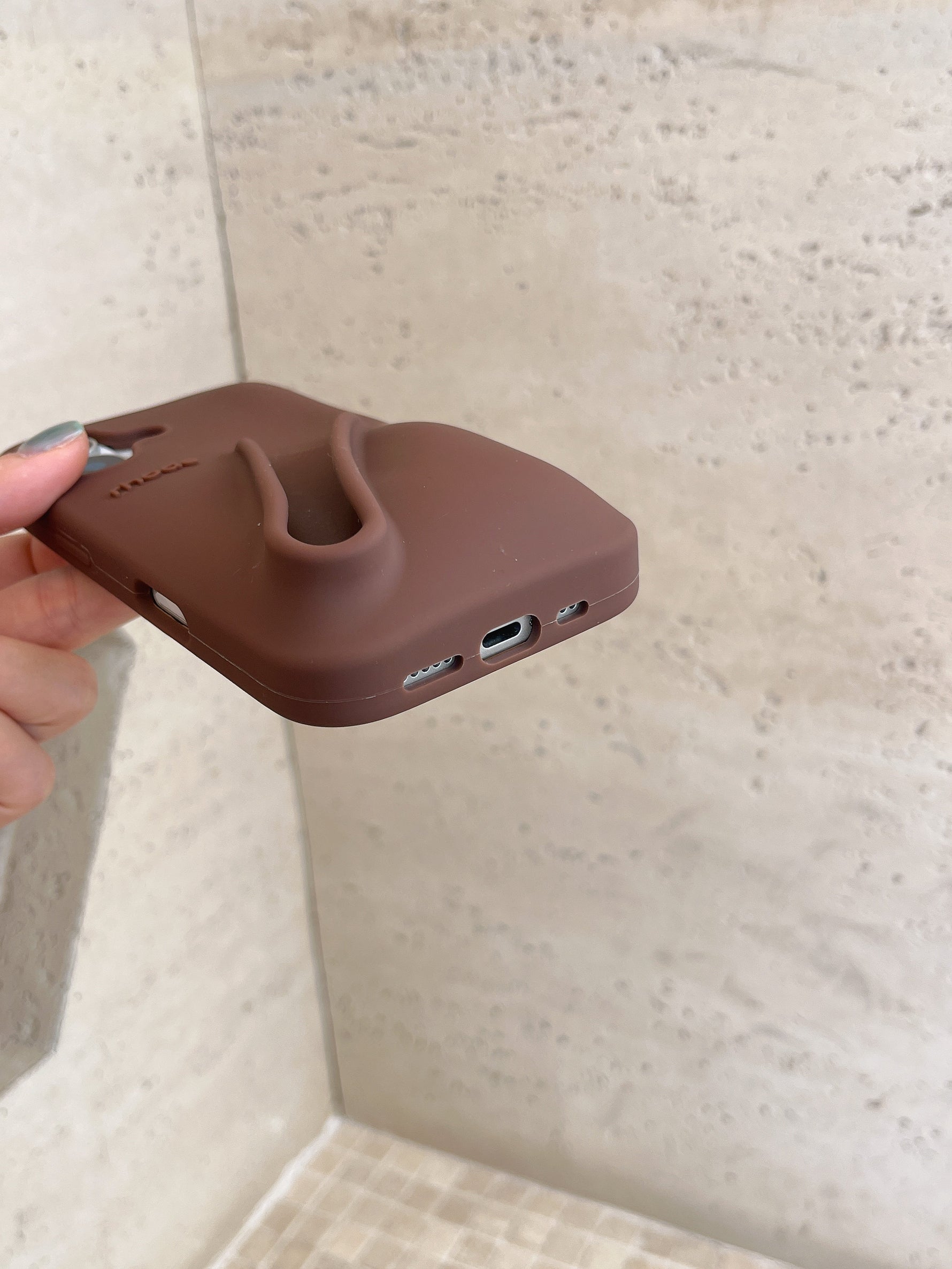 Stylische 3D Silikon Lippenstift Handyhülle für iPhone