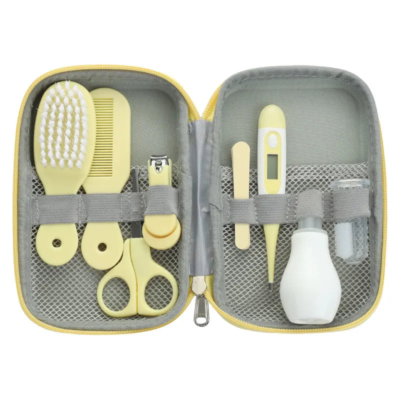 Babypflegeset mit Nagelschneider, Fieberthermometer, Bürste und Kamm