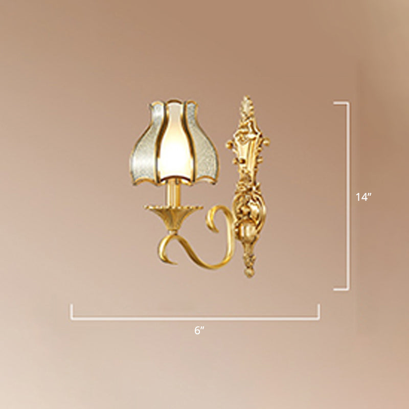 Elegante Wandleuchte aus Messing für stilvolle Wohnräume
