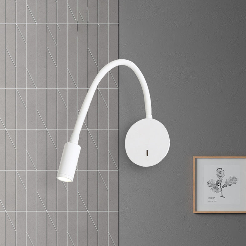 Verstellbare Wandlampe im Zylinderdesign aus Silikon und Metall – LED in Schwarz/Weiß