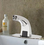 Intelligenter, berührungsloser Wasserhahn für das Badezimmer | AquaSense
