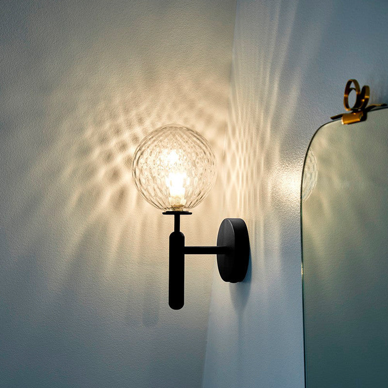 Moderne Wandleuchte mit Glasdesign für stilvolle Akzente