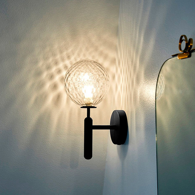 Moderne Wandleuchte mit Glasdesign für stilvolle Akzente