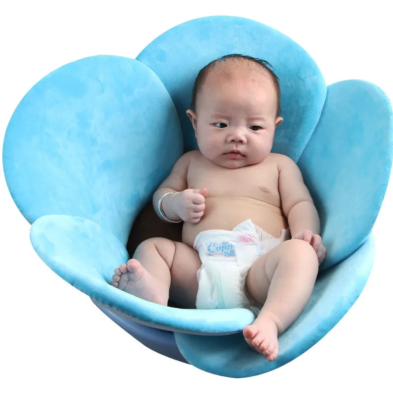 Baby Bade­kissen in Blumenform für Spüle und Waschbecken