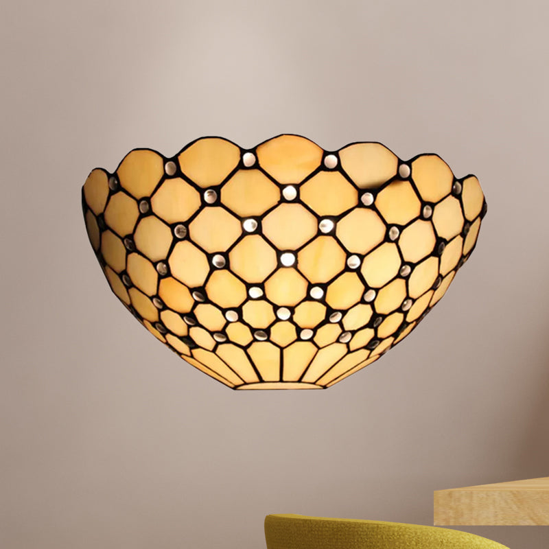 Elegante Tiffany-Wandlampe mit Buntglas-Schirm für Innenräume