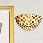 Elegante Tiffany-Wandlampe mit Buntglas-Schirm für Innenräume