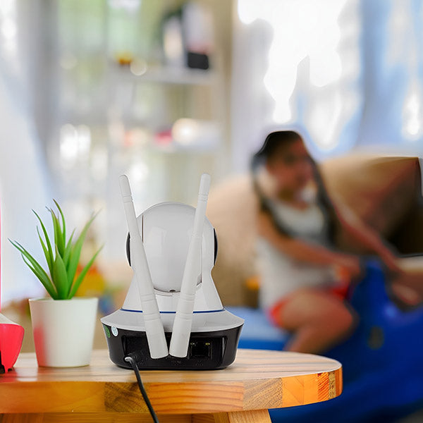 Intelligente Überwachungskamera mit Nachtsicht und WLAN