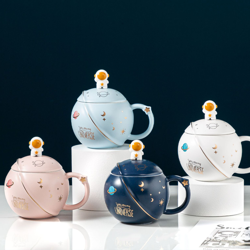 Keramiktassen Astronaut mit Deckel und Löffel – Kreativ-Planet-Design