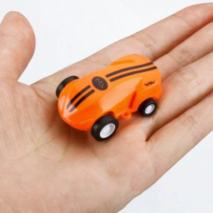 Magnetisches Spielzeugauto mit LED – Leuchtender Stunt-Spaß
