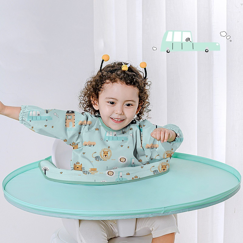 Wasserdichtes Baby-Lätzchen mit Tischschutz – Rundum-Schutz für Hochstuhl