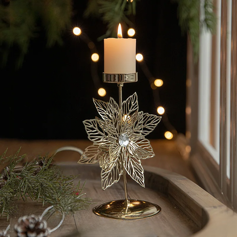Weihnachtliche Kerzenhalter - Stern- und Weihnachtsbaum-Design für festliche Deko
