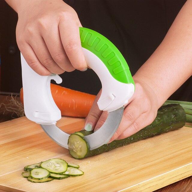 Küchenmesser mit Rollen
