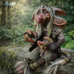 Charming Garden Figurine – Weatherproof Protection and Style