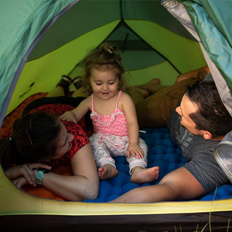 Campingmatte mit integrierter Luftmatratze | CampComfort