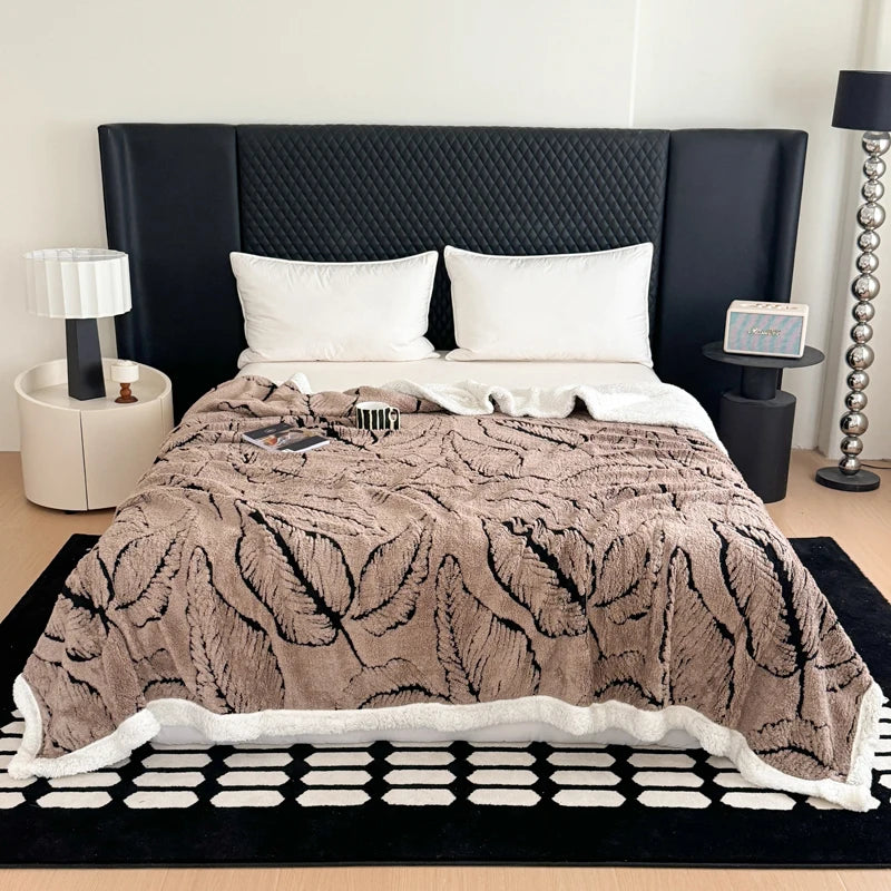 Luxuriöse Kuscheldecke aus Samt und Lammfleece | Stilvoll & Bequem für Ihr Zuhause