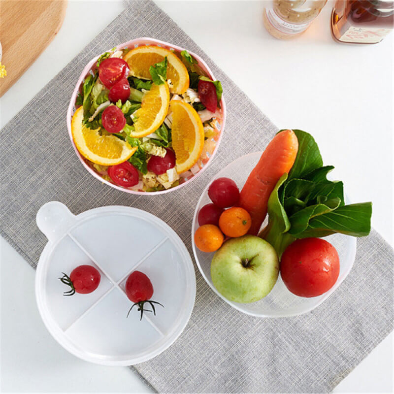 Multifunktionale Salatschüssel mit Schneidehilfe