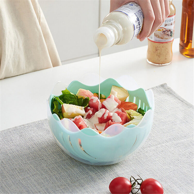 Multifunktionale Salatschüssel mit Schneidehilfe