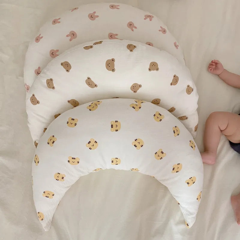Kuschelkissen in Mondform für Babys – sanftes Schlafkissen