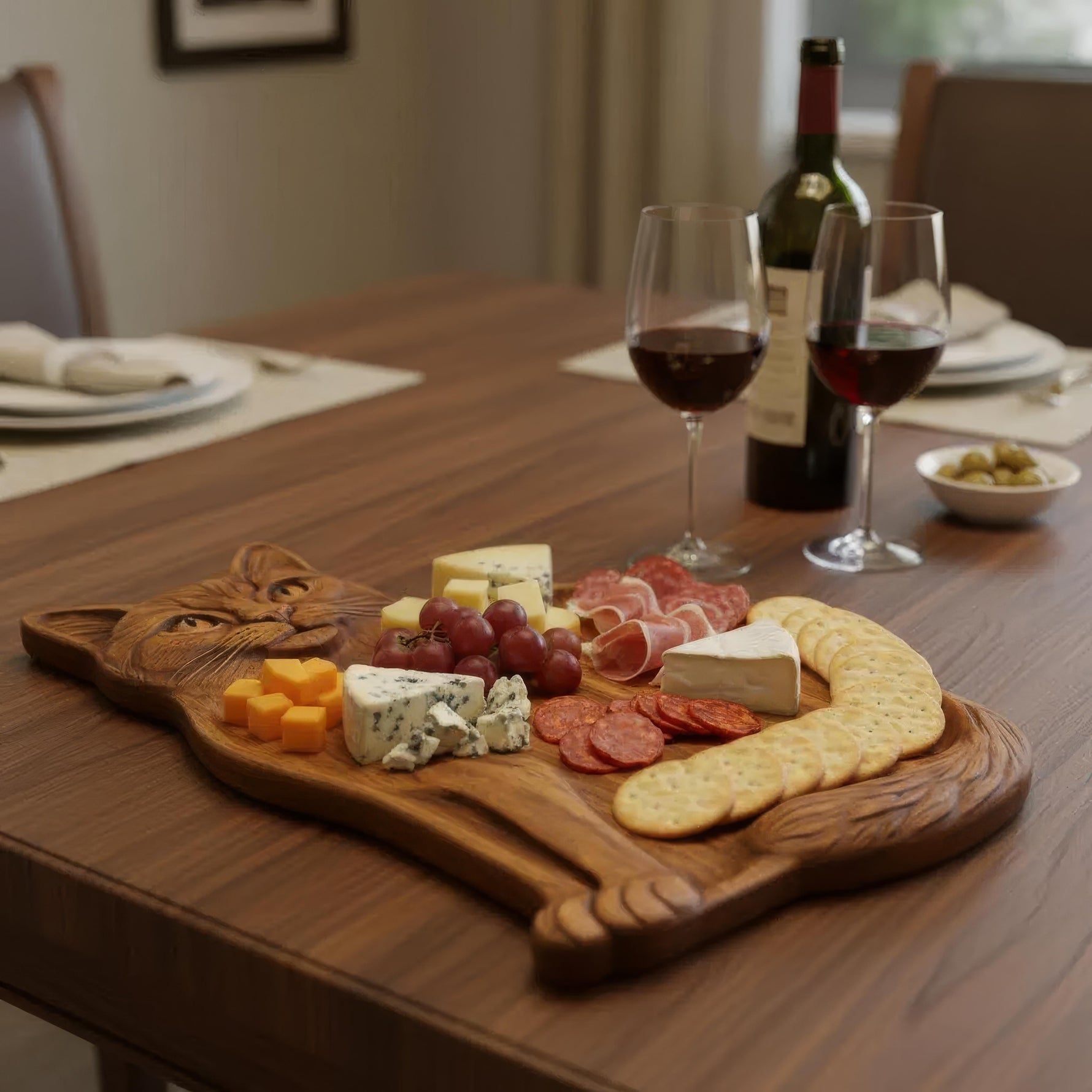 Cat Love on the Table – Elegant Wooden Serving Board