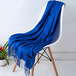 Luxurious cashmere scarf with an elegant design