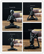 Vintage Halloween Figurine – Dekoratives Kunstwerk in Schwarz oder Weiß