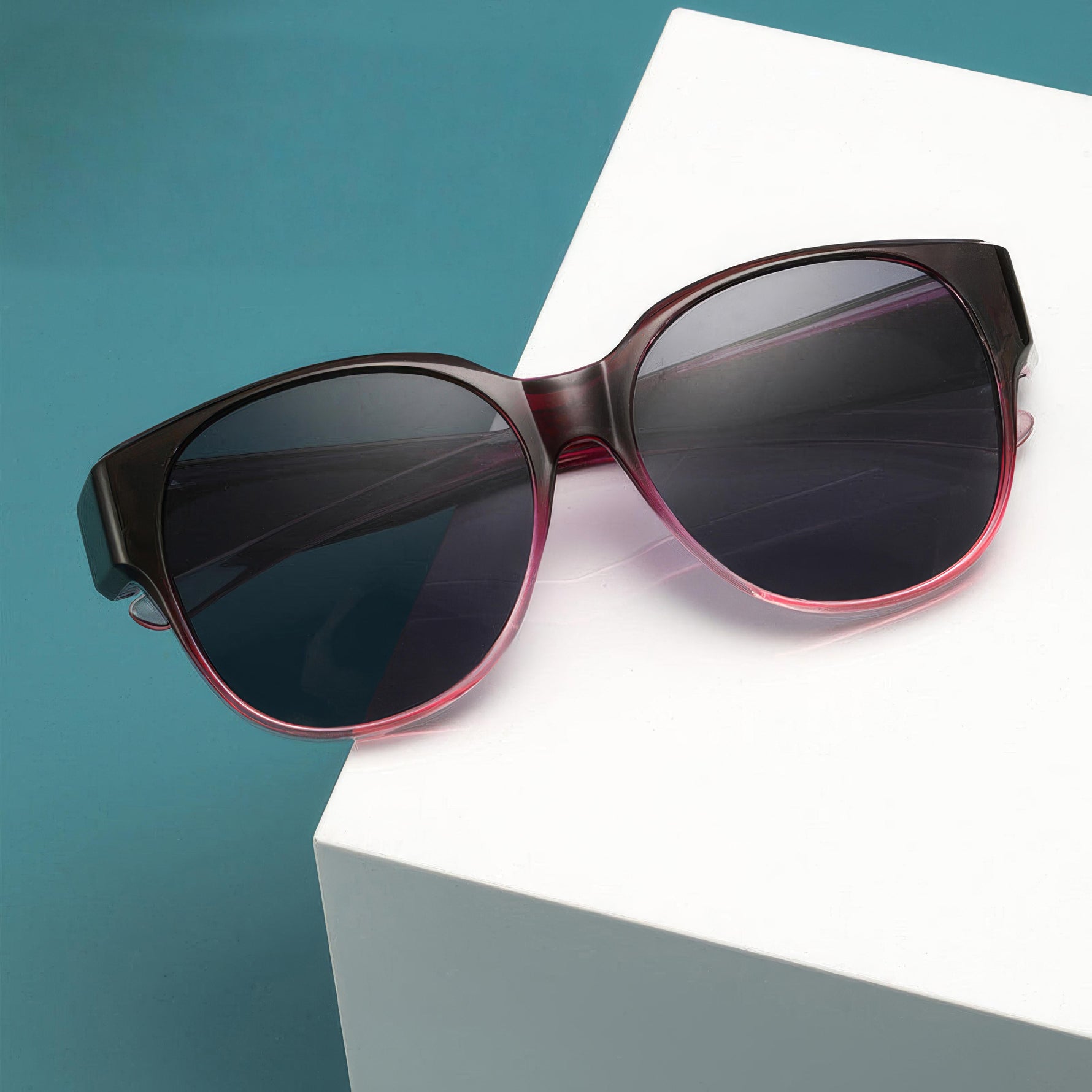 Sonnenschutzbrille mit UV400-Schutz und stilvollem Cat-Eye-Design