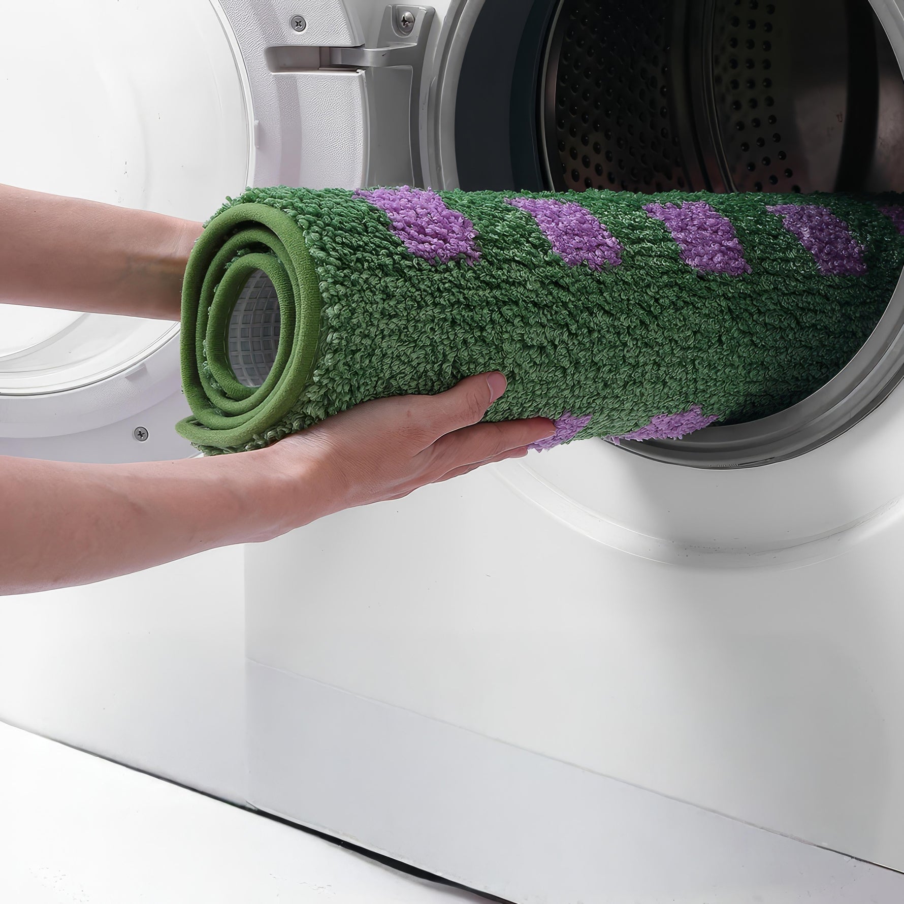 Elegant bathroom mat - non-slip and easy-care for maximum comfort