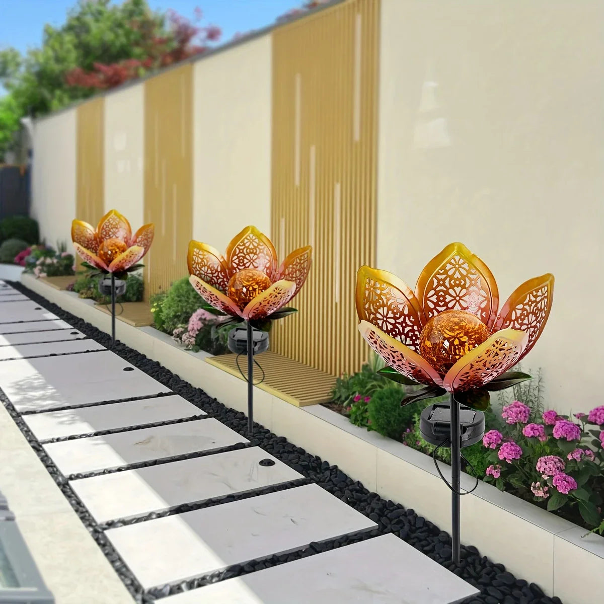 EwigBlühend – Solarleuchte für strahlende Gärten rund um die Uhr
