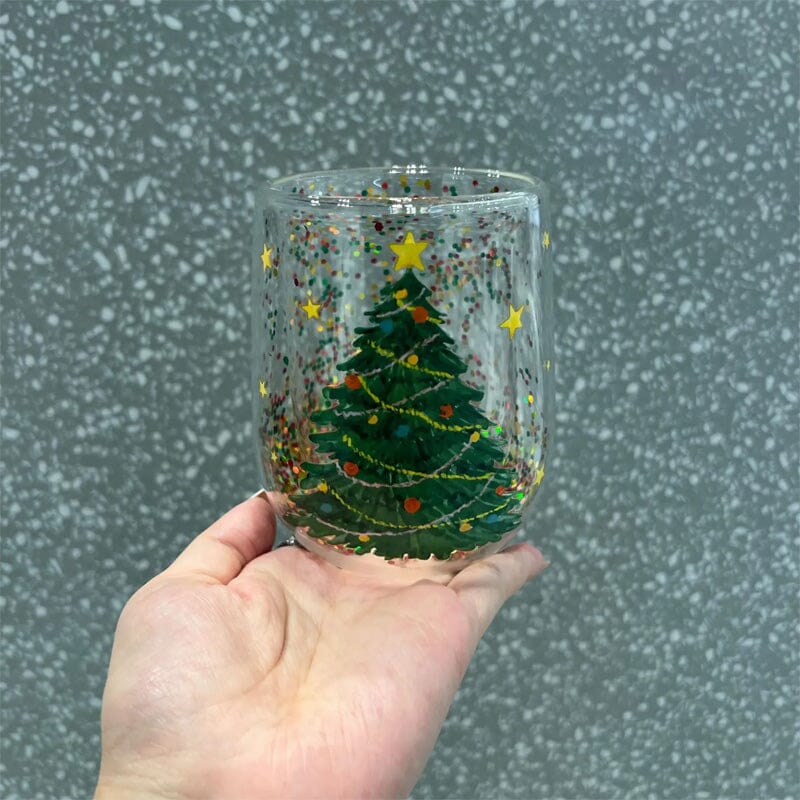 Weihnachtstasse in Baumform