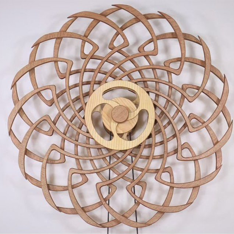 Artisanale Kinetische Wandskulptur für Meditationsräume