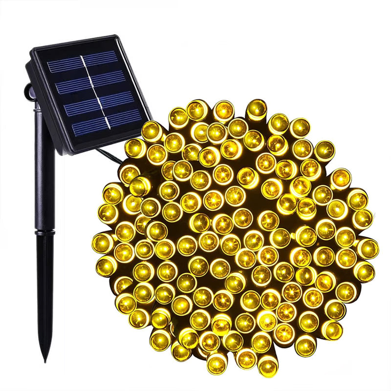 Sonnige Lichterkette für den Außenbereich