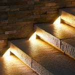 Dreieckige LED-Solarstufenbeleuchtung für den Außenbereich
