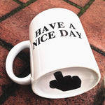 Kaffeebecher mit Mittelfinger – Lustiger Geschenkbecher "Schönen Tag