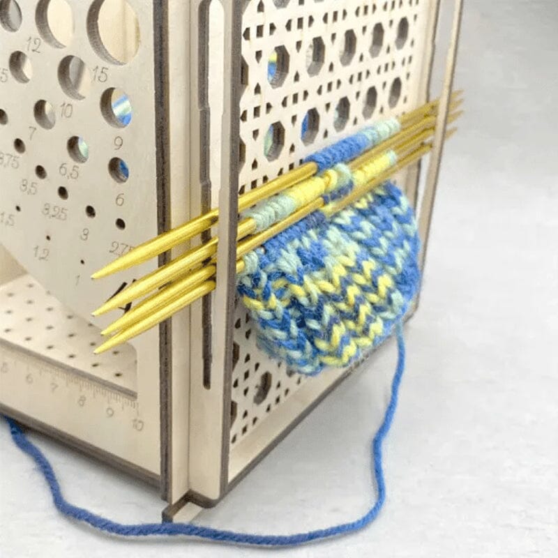 Multifunktionale Strickhilfe – Holzschüssel in Einem