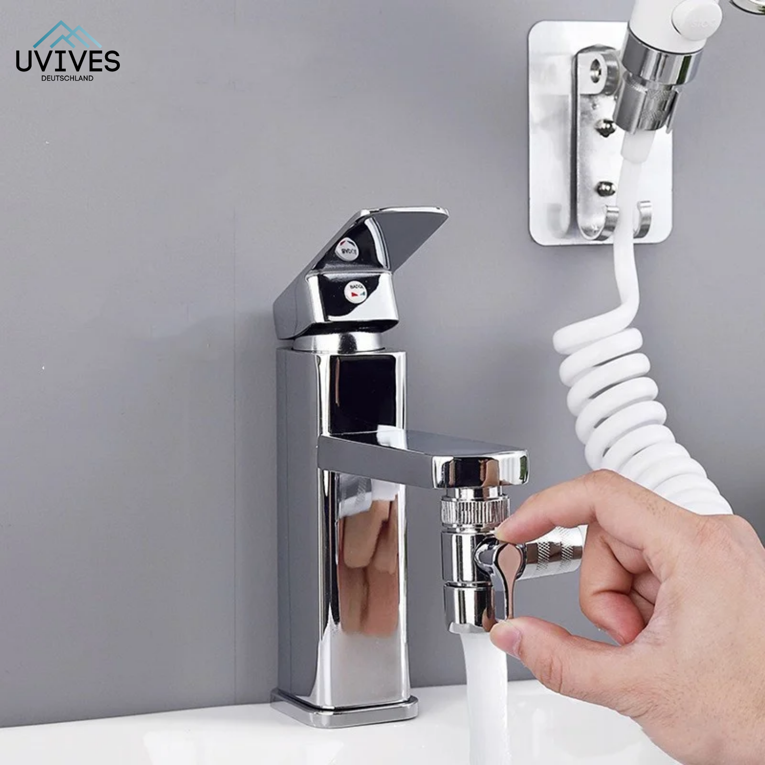 HydroBuddy – The versatile showering solution for home and on the go!