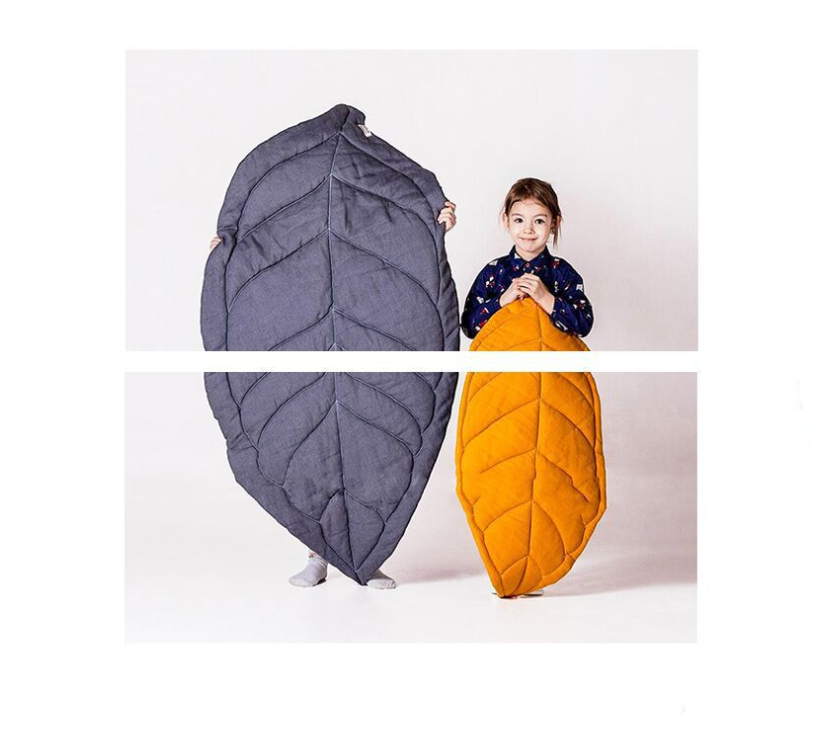 Weiche und komfortable Baby Spielmatte in Blattform