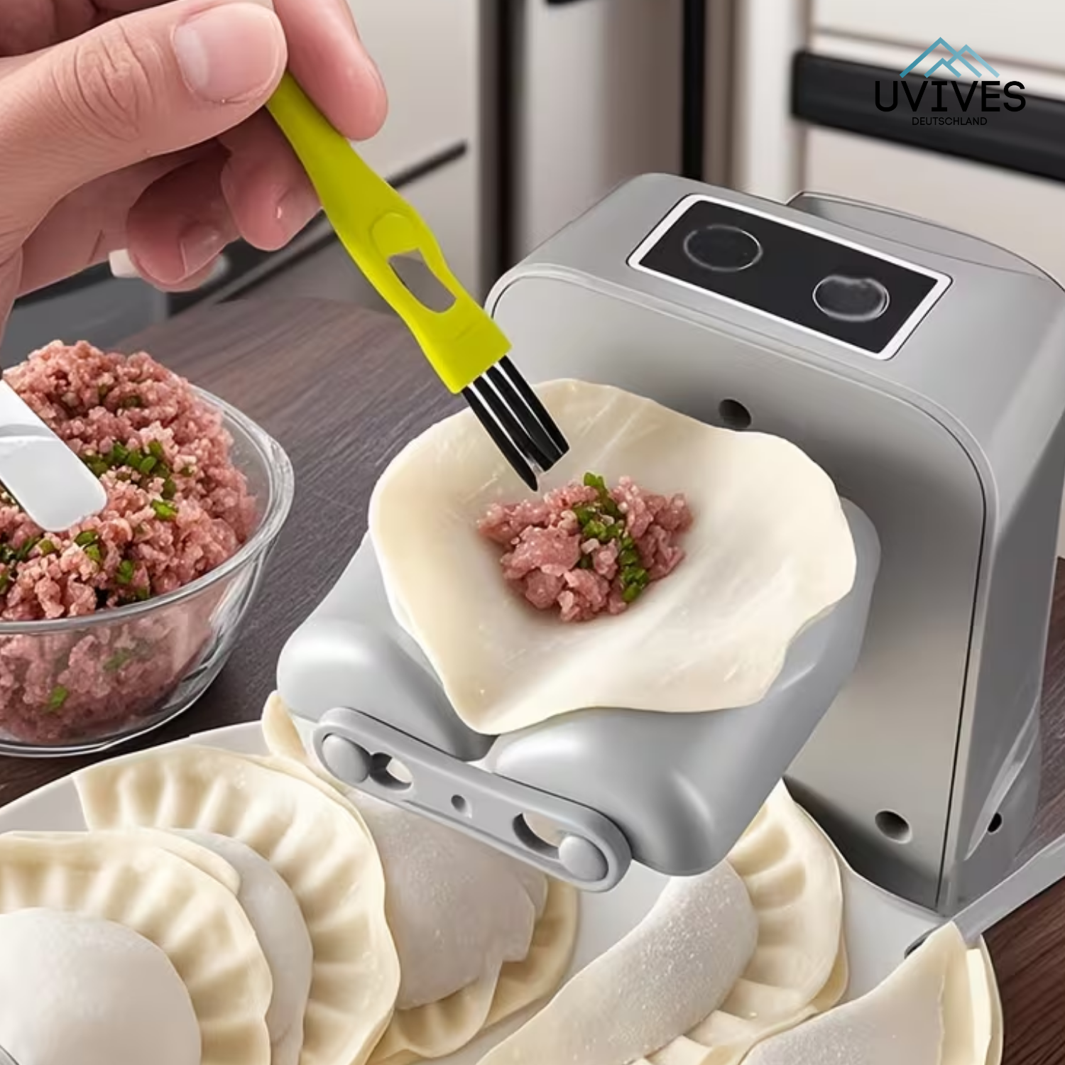 Dumpling Wizard - Automatic folding of dough pockets in seconds